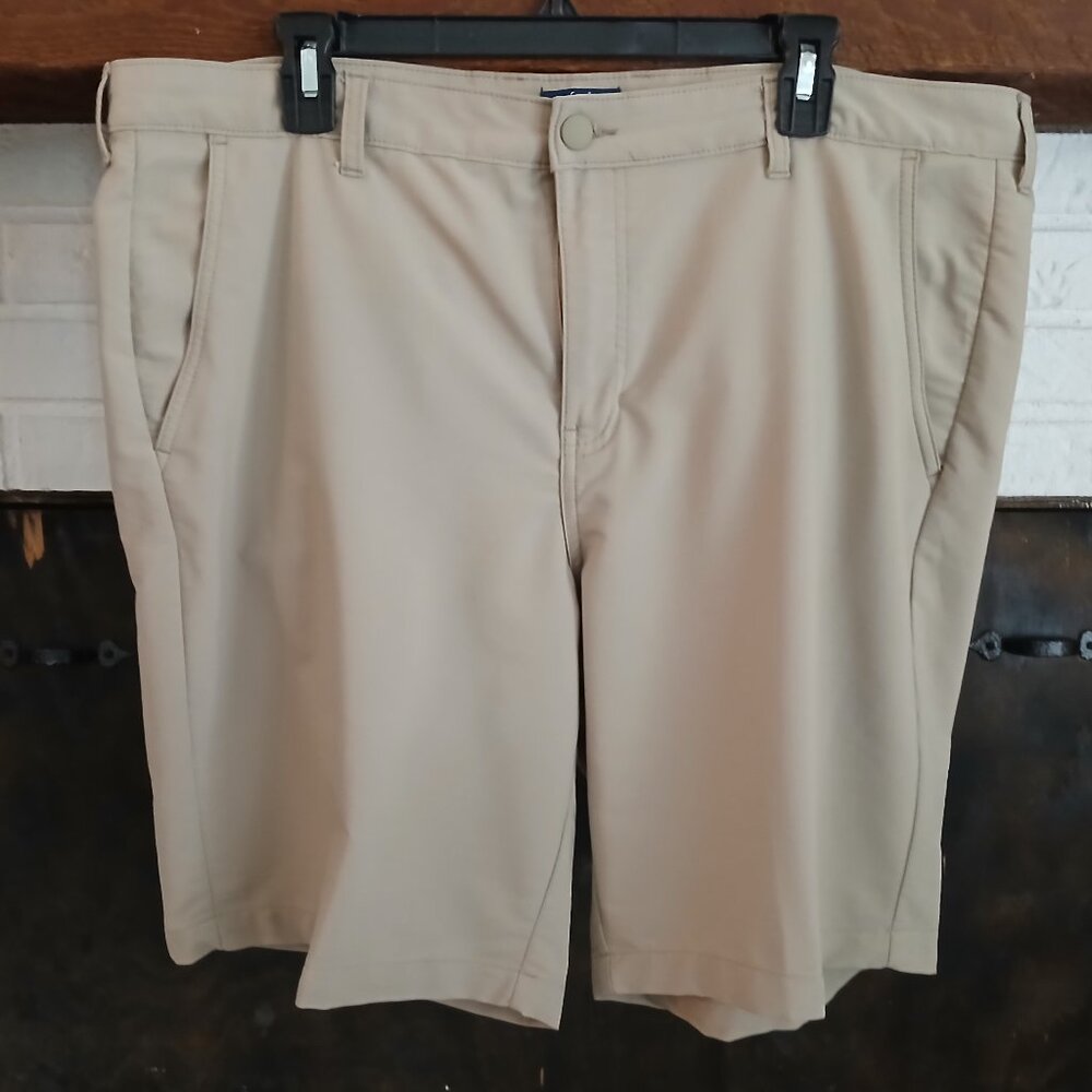 MEN: get ready for Summer with these like-new GEORGE-brand lightweight SHORTS